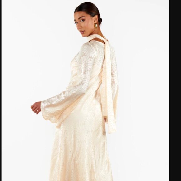 Show Me Your Mumu Sarah Dress in Cream Daisy Burnout - Picture 3 of 13